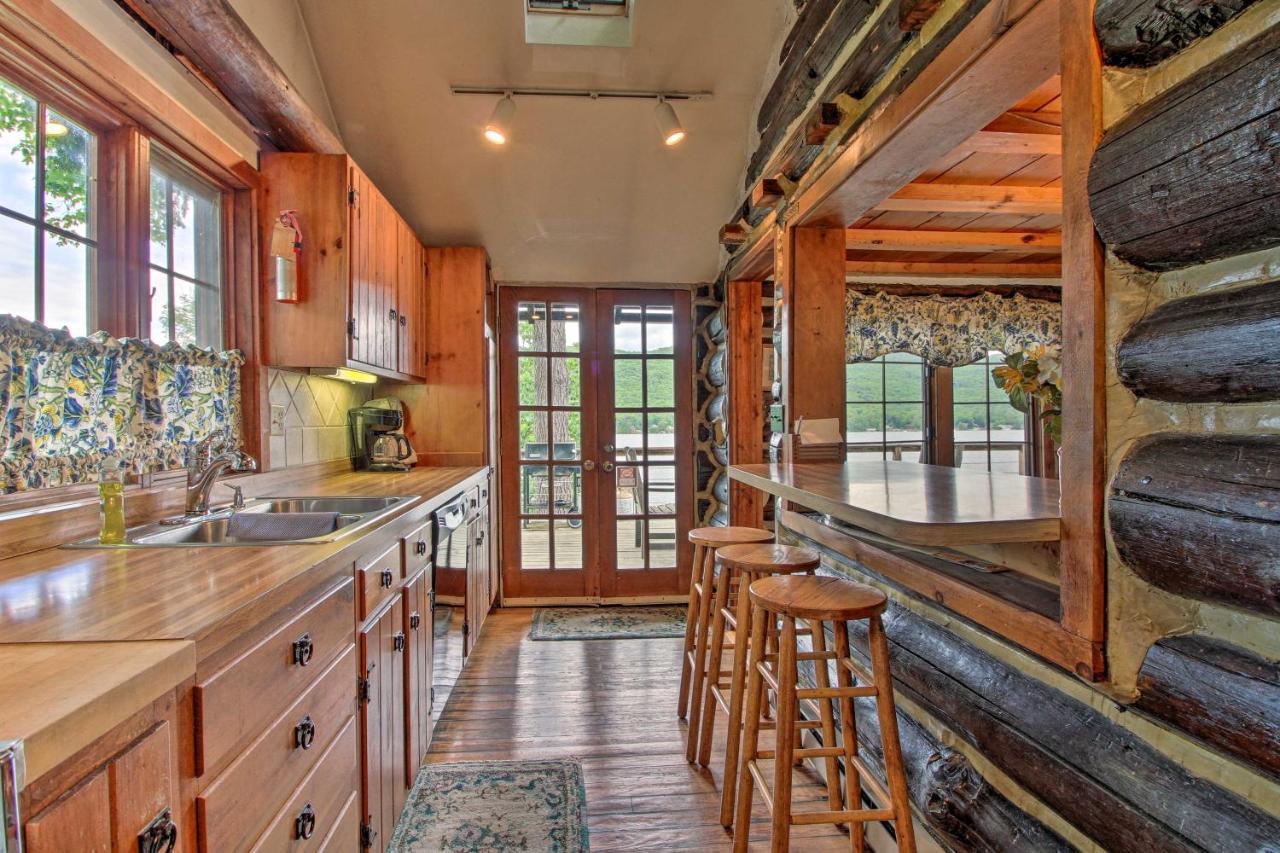Waterfront Lake George Cabin Walk To Water Exterior foto
